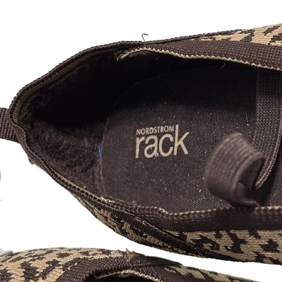 NWOT Nordstrom Rack Girls Leopard Flats - Picture 6 of 7